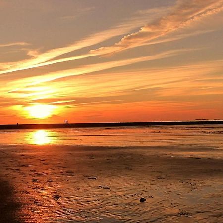 Luettje Huus Frieda Mit Strandkorb Am Strand Von Mai Bis September Apartment Cuxhaven Ngoại thất bức ảnh