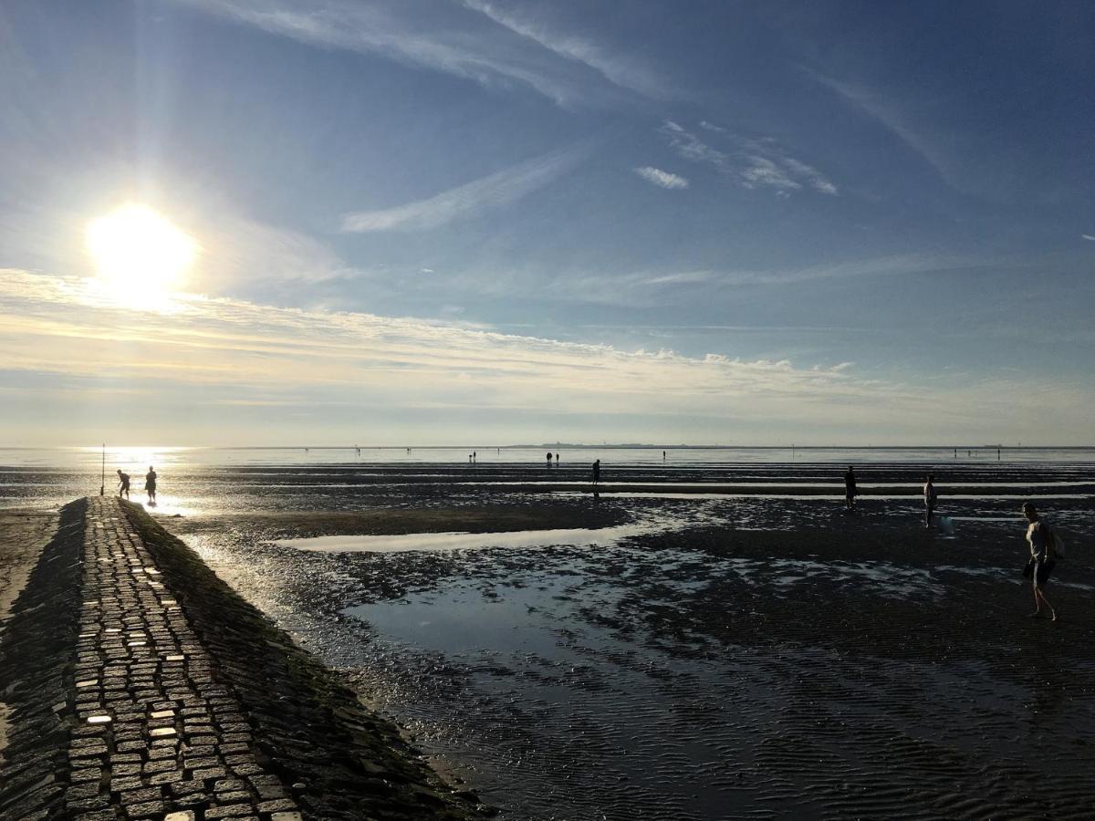 Luettje Huus Frieda Mit Strandkorb Am Strand Von Mai Bis September Apartment Cuxhaven Ngoại thất bức ảnh